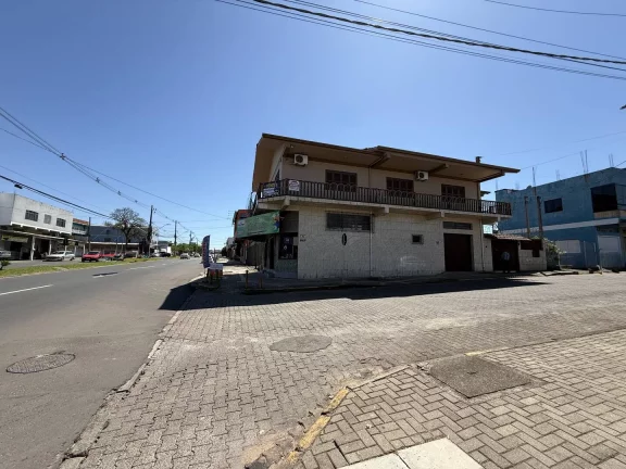 Imagem Casa 252m2, 3 quartos, mais peça comercial de 80 m2, AV. João P. De Vargas