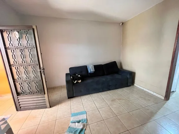 Imagem Casa De 2/4 Com Area Gourmet No Santos Dumont