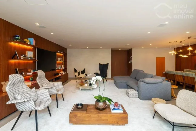 Imagem Apartamento com 244m2, 3 suítes e 4 vagas a venda em São Paulo, Brooklin