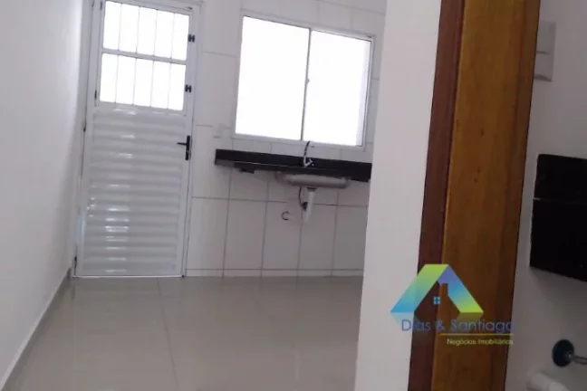 Imagem Casa com 3 Quartos e 3 Banheiros à Venda, 120 m² por R$ 598.000 em Jardim Maria Estela/SP!
