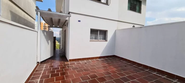 Imagem Casa com 2 dormitórios, 231 m² - venda ou aluguel - Alto de Pinheiros - São Paulo/SP