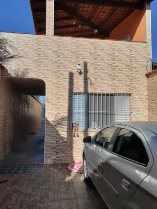 Imagem Casa para Venda em Itanhaém, Vila Loty, 2 dormitórios, 1 suíte, 2 banheiros, 2 vagas