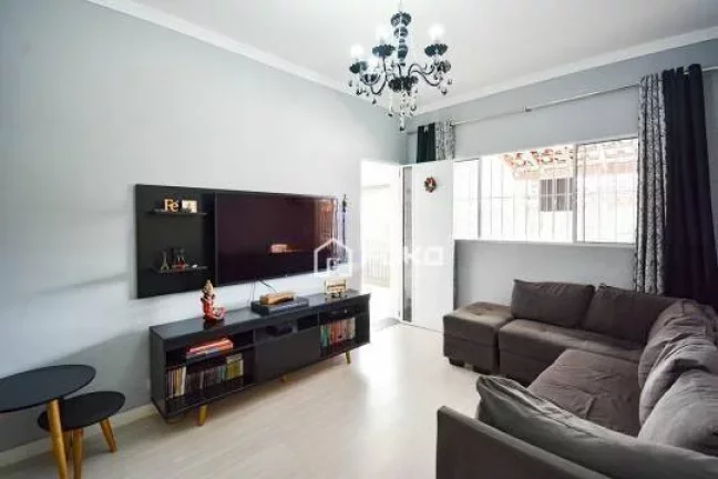 Imagem Sobrado Comercial com 3 Quartos para alugar, 220m² - Vila Galvão