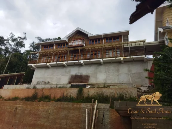 Imagem Oportunidade única, mansão com valor de ocasião em Campos do Jordão/SP