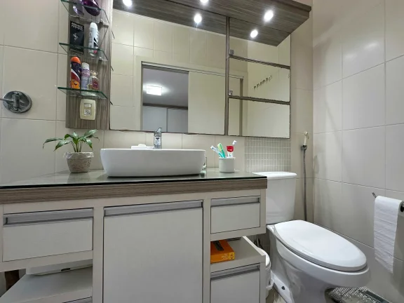 Imagem Casa em condomínio fechado com 3 dormitórios sendo 1 suíte e 2 vagas de garagem em Itajaí