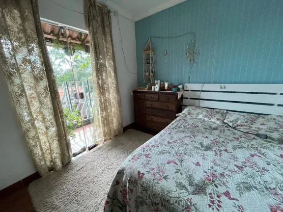 Imagem Cobertura com Potencial para Terraço – 2 Quartos, Sacada e Excelente Localização!