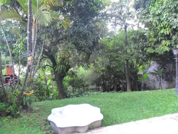 Imagem Sobrado à venda com 3 quartos, sendo 1 suíte, em Vila São Francisco, São Paulo - SP
