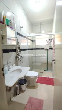 Imagem Excelente oportunidade! Casa espaçosa com 3 quartos, sendo 1 suíte, ideal para quem busca conforto...