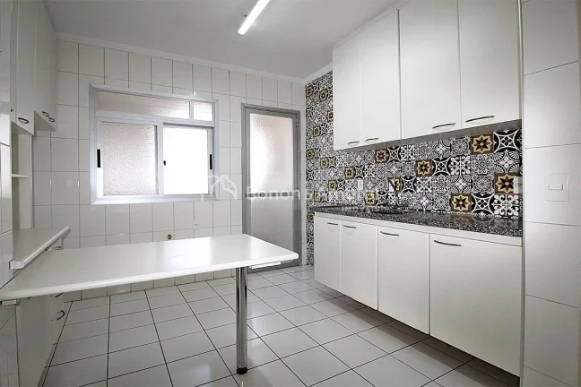 Imagem Lindo apartamento de 97m² à venda no Cambuí, em Campinas! 

Com 3 quartos, sendo 1 suíte, sala a...