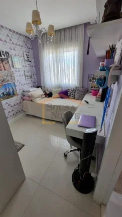 Imagem Apartamento com 134m², 3 dormitórios, sendo 3 suítes. Sala e varanda com piso nivelado, todo em p...