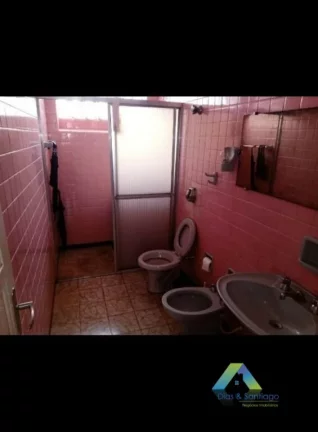 Imagem JARDIM JABAQUARA, Excelente sobrado, 252 metros, 5 dormitórios, sendo 1 suíte, 3 vagas com excelente localização e valor !!!