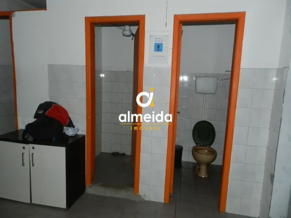 Imagem Pavilhão comercial para locação frente para BR 158 próximo a Planalto