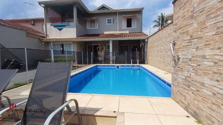 Imagem Sobrado com 3 dormitórios à venda, 211 m² por R$ 890.000,00 - Jardim Real - Praia Grande/SP