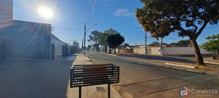 Imagem Terreno à Venda no Centro de Patos de Minas – 387m² em Localização Privilegiada