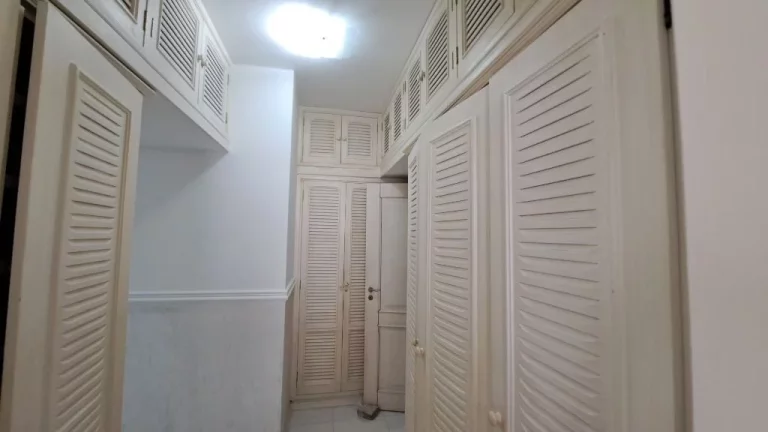 Imagem APARTAMENTO SUPER AMPLO CLEAN, MOBILIADO, COM VISTA PARA O MAR