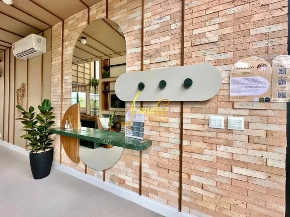 Imagem Casa condomínio nova com 04 suítes mobiliada e decorada