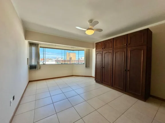 Imagem Apartamento 4 Dormitórios - Bairro Centro