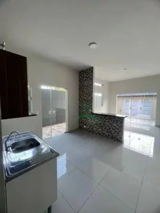Imagem Casa com 2 dormitórios à venda, 79 m² por R$ 371.000,00 - Massaguaçu - Caraguatatuba/SP