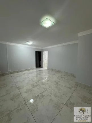 Imagem Apartamento para Venda em Goiânia, SETOR OESTE, 3 dormitórios, 1 suíte, 2 banheiros, 1 vaga