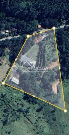Imagem Imagine um espaço de 30.000m² onde seus sonhos de negócio e qualidade de vida se encontram. Apresentamos um imóvel excepcional em Piedade-SP,