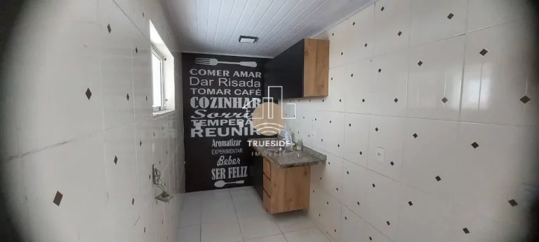 Imagem Casa Triplex com 5 Quartos — Vargem Pequena