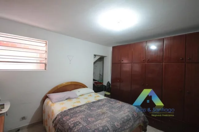 Imagem CASA COM 3 DORMTS 180 MTS EXCELENTE LOCALIZAÇÃO !!!
