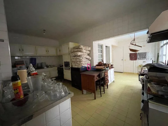 Imagem Apartamento com 3 dormitórios à venda, 224 m² por R$ 935.000 - Gonzaga - Santos/SP