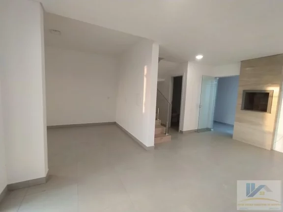 Imagem Sobrado para Venda em Guaratuba, Cohapar, 3 dormitórios, 1 suíte, 2 banheiros, 1 vaga