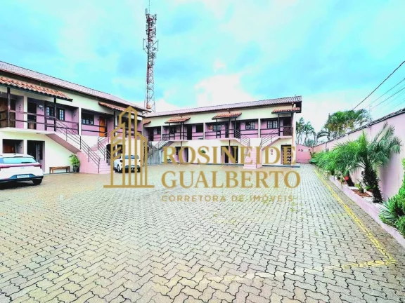 Studio amplo a poucos metros da praia de Massaguaçu.