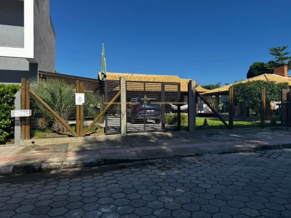 Imagem CASA RESIDENCIAL em GAROPABA - SC, centro