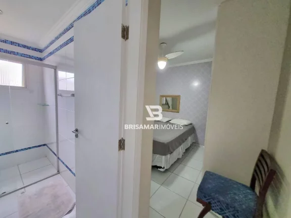 Imagem PITANGUEIRAS- BELÍSSIMO APARTAMENTO NO CALÇADÃO , TOTALMENTE REFORMADO, GARAGEM NO PRÉDIO.