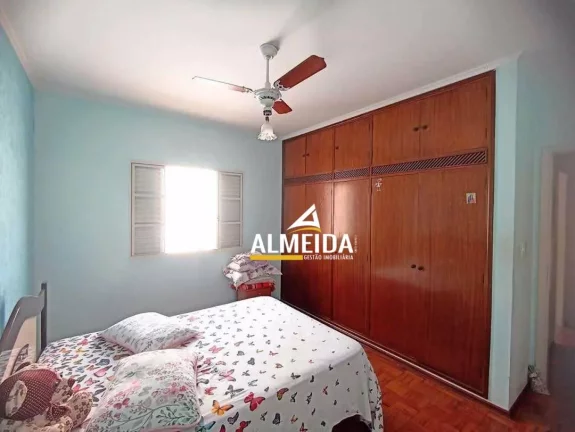 Imagem Casa com 3 dormitórios à venda, 198 m² por R$ 550.000,00 - Vila Aparecida - Rio Claro/SP
