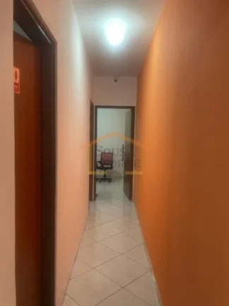 Imagem Sobrado 130m², dispõe de 2 dormitórios, sendo 1 suite, 2 banheiros, sendo um dele da edícula, sa...