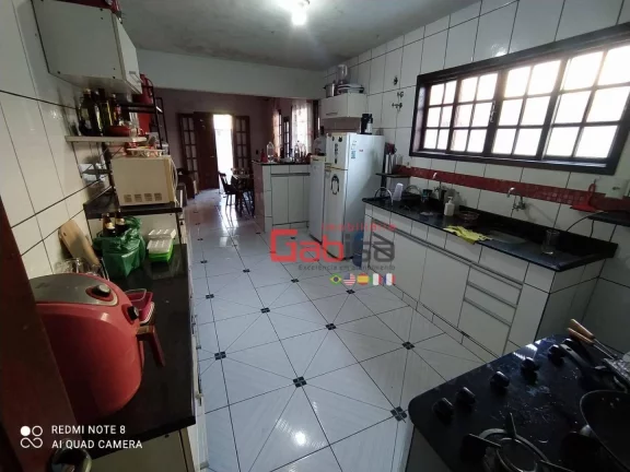 Imagem Casa com 3 dormitórios à venda, 227 m² por R$ 590.000,00 - Jardim Olinda - Cabo Frio/RJ