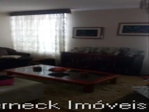 Imagem Excelente oportunidade de investimento: Casa à venda em Ribeirão Preto-SP, bairro Lagoinha, com 3 quartos, 1 suíte, 3 salas, 1 banheiro, 5 vagas de garagem e 200,00 m²!