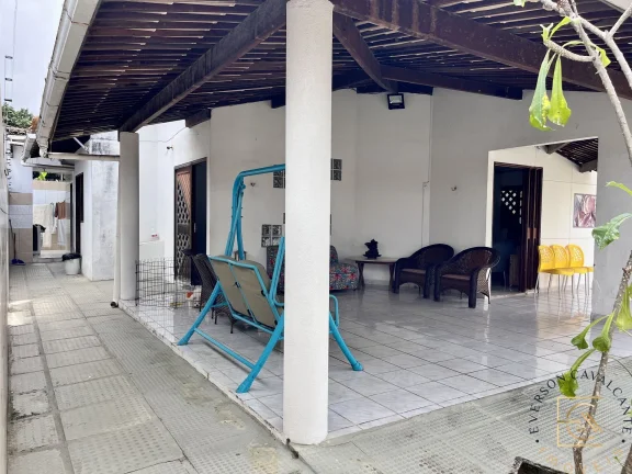 Imagem Casa Térrea com 3 quartos à Venda no Bairro Serraria, Maceió/AL