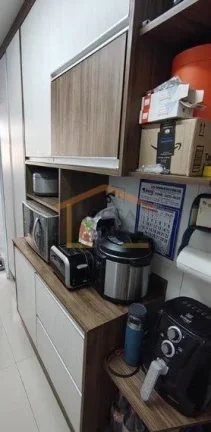 Imagem Apartamento de 69m² com 3 dormitórios, armários embutidos em todos os ambientes, sala, cozinha e ...