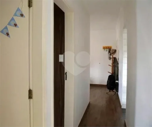 Imagem Apartamento à venda com 2 quartos no condomínio Ipê, São Paulo - SP