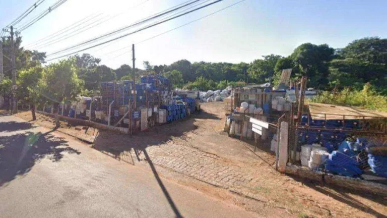 Imagem Terreno à venda em Botucatu, Vila Jahu, 33.441,35m2