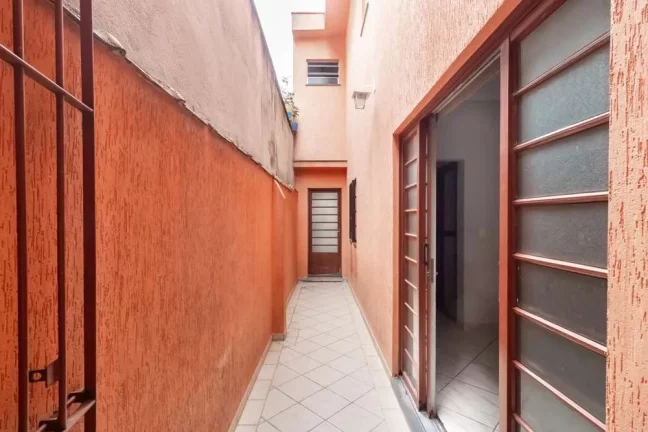 Imagem SOBRADO de 140Mts COM 2 VAGAS DE GARAGEM.