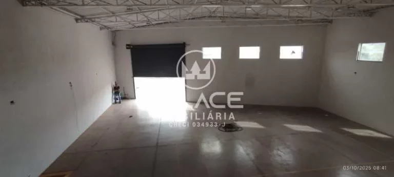 Imagem .Barracão Ótima Localização com 321,80 m²  Salão com area externa; Com 02 banheiros social; C...