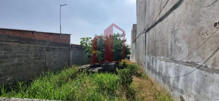 Imagem Terreno à venda em Caieiras-SP, Jardim Marcelino, 125,67 m² de área. Aproveite essa oportunidade!