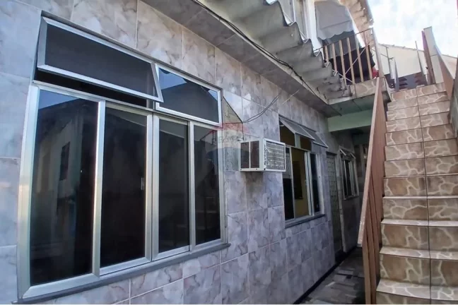 Imagem Casa à venda com 2 quartos, 52 m² em Oswaldo cruz, Rio de Janeiro.