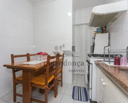 Imagem Apartamento em ótima localização, piso de madeira. Living para 2 ambientes, lavabo, 3 dormitório...