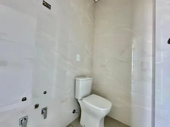 Imagem Casa 4 Dormitórios - Bairro Capão Novo