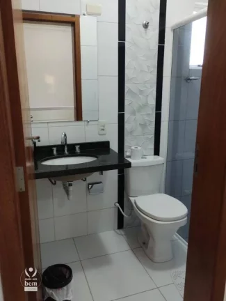 Imagem Lindo sobrado com 3 quartos sendo uma suíte, área gourmet com churrasqueira, 2 vagas de garagem á venda por R$ 549.000 - Uberaba - Curitiba.