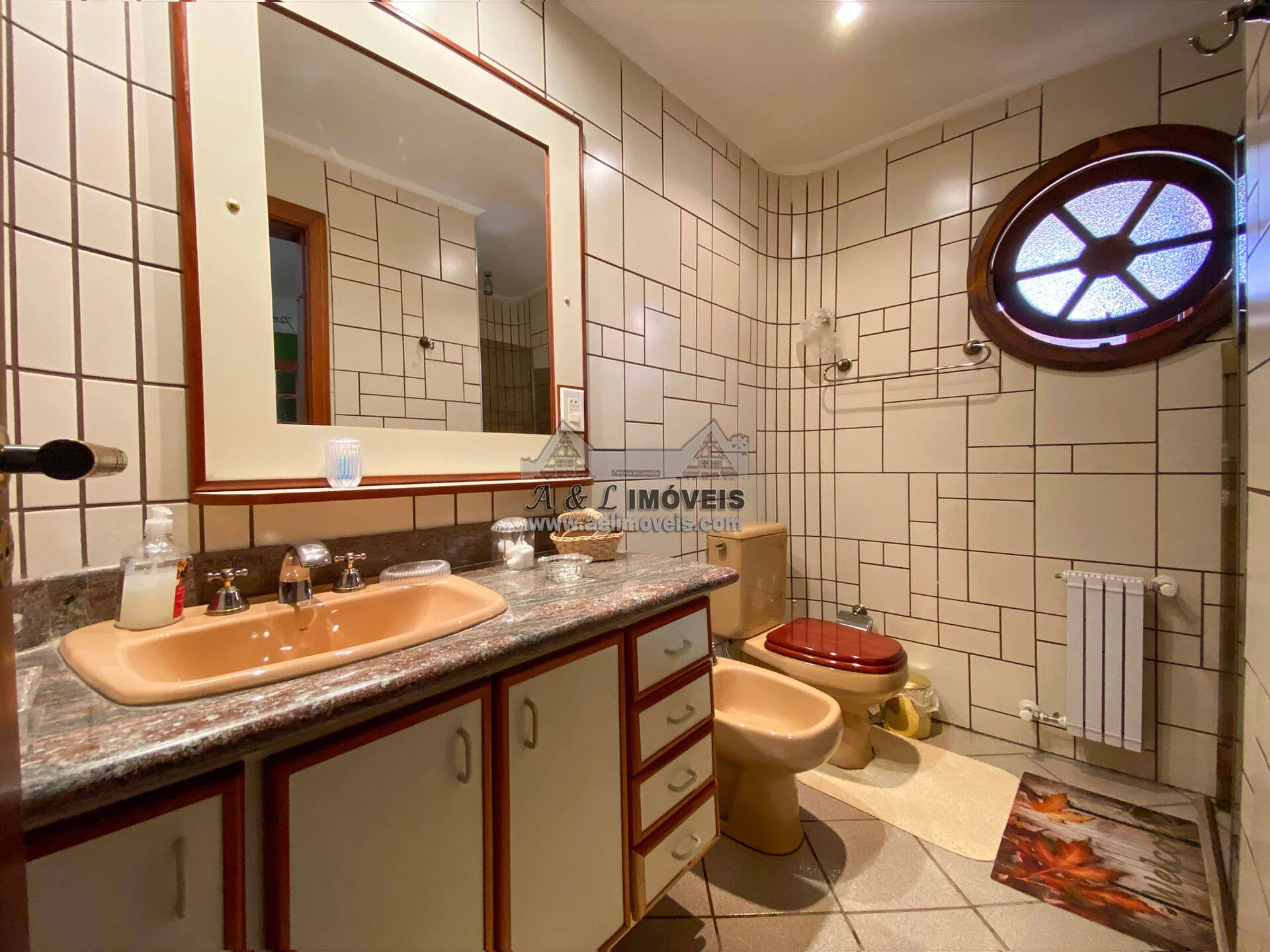 Imagem Apartamento à venda em Campos do Jordão – Duplex próximo ao Capivari