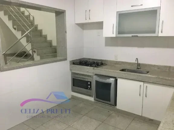 Imagem Casa de dois andares com 223m2, garagem para 4 carros, muito bem localizada em Jardim da Penha, próximo a comercio (padaria, restaurantes, supermercados, feira livre, posto de saúde, academias, farmácias etc.