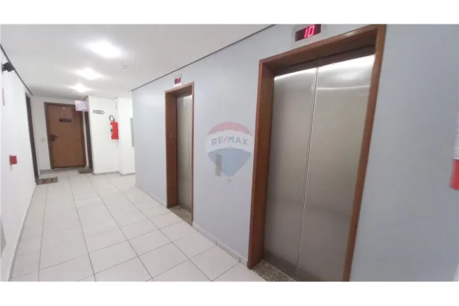 Imagem Sala comercial com 37m² 2 banheiros 1 copa 1 vaga na Saúde próximo ao metrô