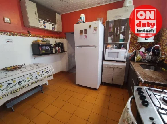 Imagem Sobrado com 5 quartos à venda por R$ 750.000 - Encruzilhada - Santos/SP